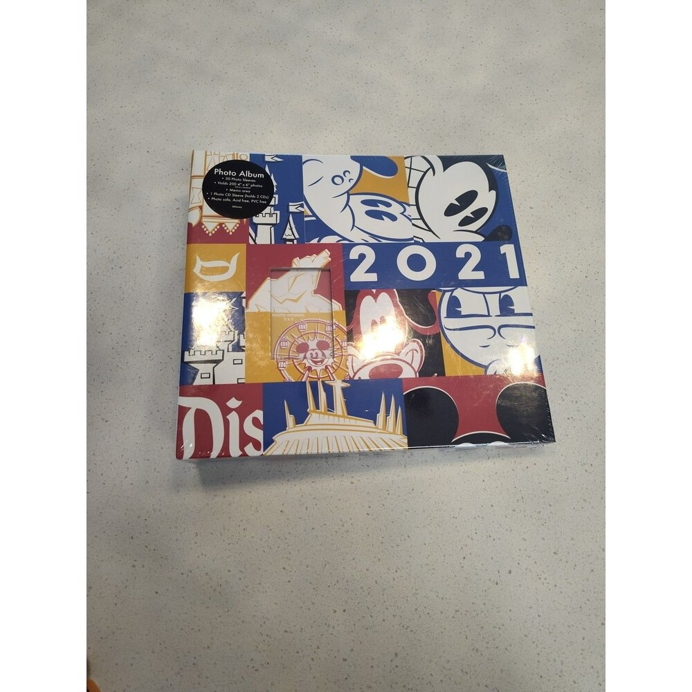 Disneyland Resort Photo Album 2021 50 photo sleeves, sealed, 10" X 9"